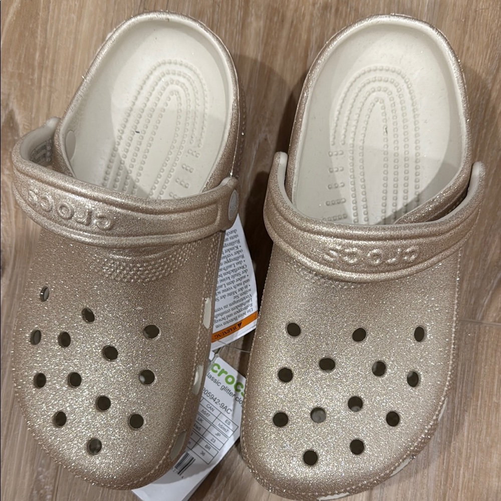 crocs glitter clog